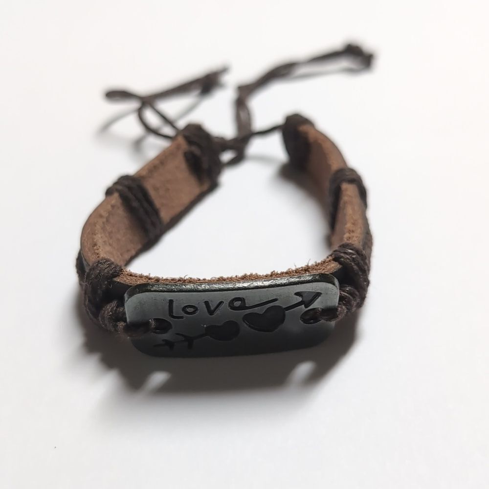 86 Brown Leather Silver Love‎ Heart Arrow Engraved Adjustable Slider Bracelet